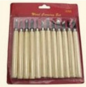 Набор резцов по дереву 12 шт. с дер. ручкой Набор резцов по дереву 12 шт. с дер. ручкой